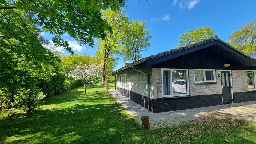 Bungalow voor 6 personen, met tuin in Hardenberg