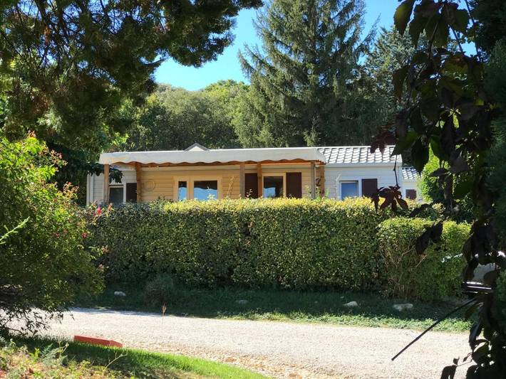 Location de vacances pour 4 personnes, avec piscine et terrasse à Ginasservis - 2