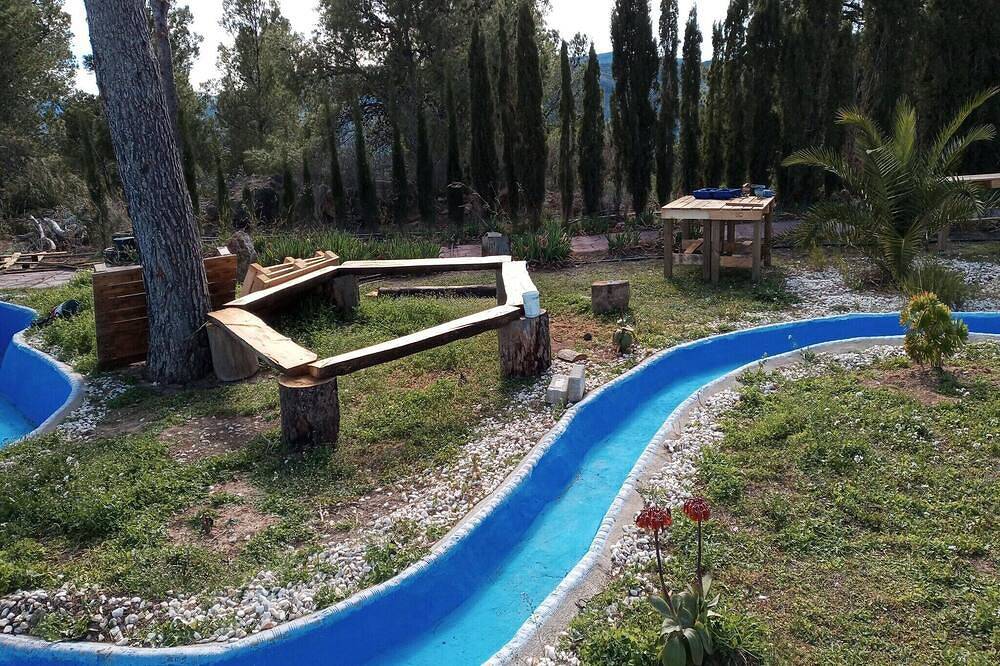 Villa in Valencia with Pool and Winery Nearby in Chulilla, Valencia Province