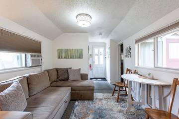 Bed And Breakfast for 3 Guests in Manitou Springs, South Central Colorado, Picture 3