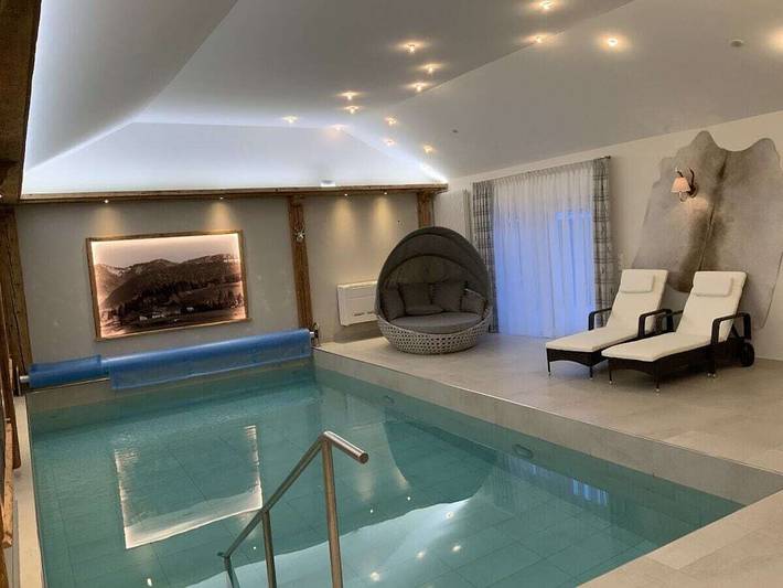 Ferienhaus für 6 Personen, mit Terrasse und Pool in Oberstaufen