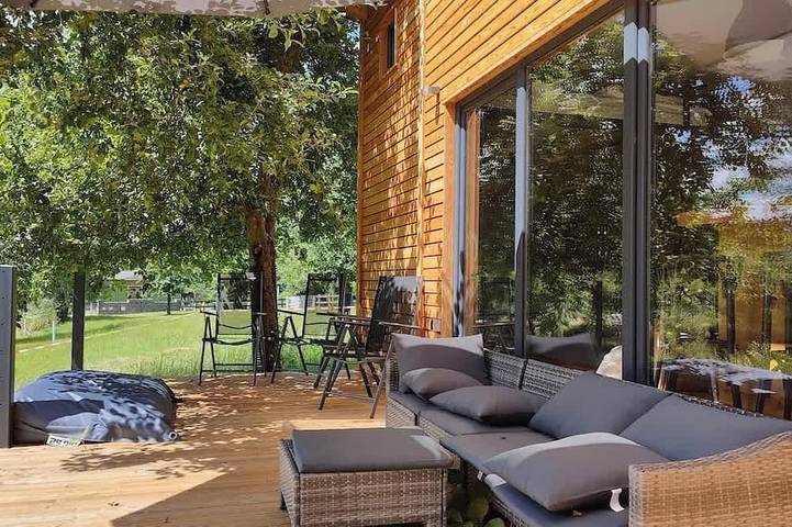 Ferienhaus für 7 Personen, mit Pool und Balkon sowie Garten und Sauna in Sächsische Schweiz
