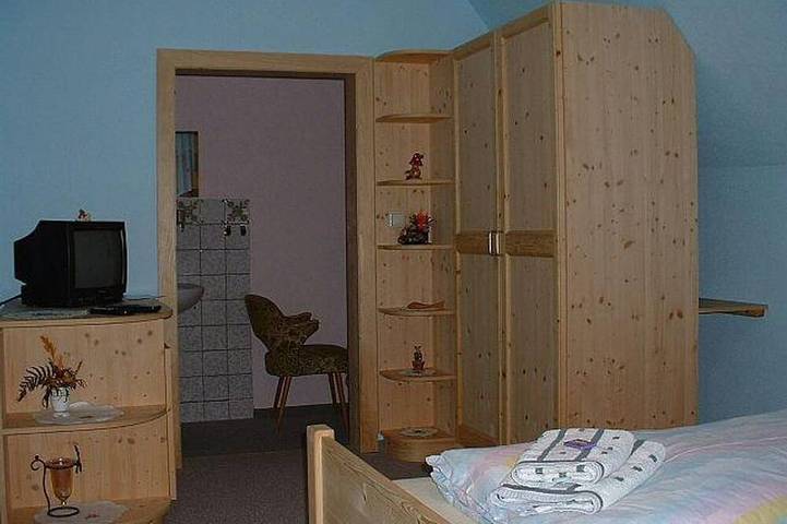 Ganze Wohnung, Ferienwohnung im Wohnhaus - Ferienwohnung Haus Waldeck in Hermsdorf, Sächsische Schweiz-Osterzgebirge