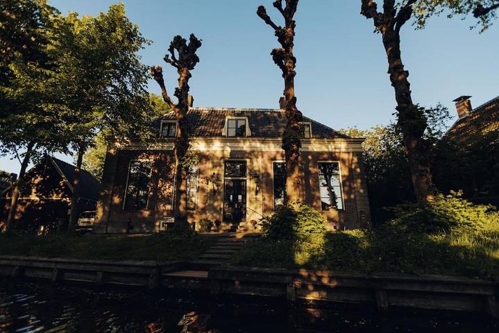 Gîte pour 6 personnes, avec jardin, animaux acceptés dans Broek in Waterland