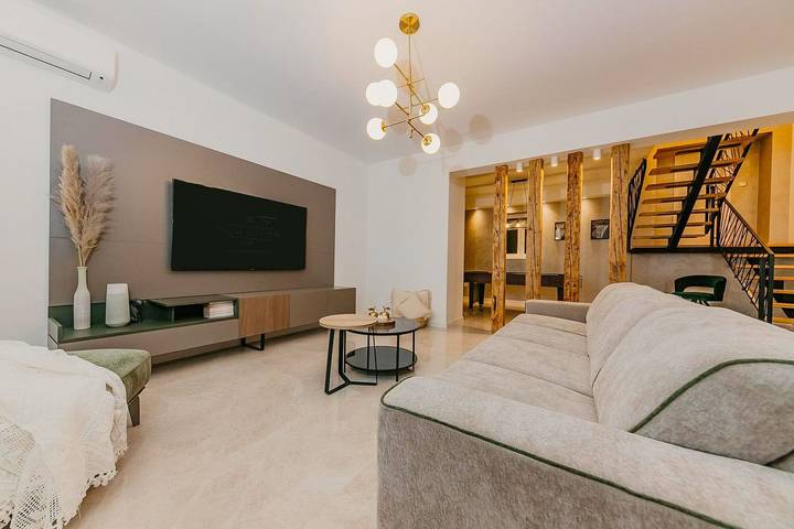 Villa pour 8 personnes, avec jacuzzi ainsi que jardin et sauna à Trogir - 3