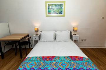 Holiday Rental for 2 People in Glastonbury, Somerset, Photo 1