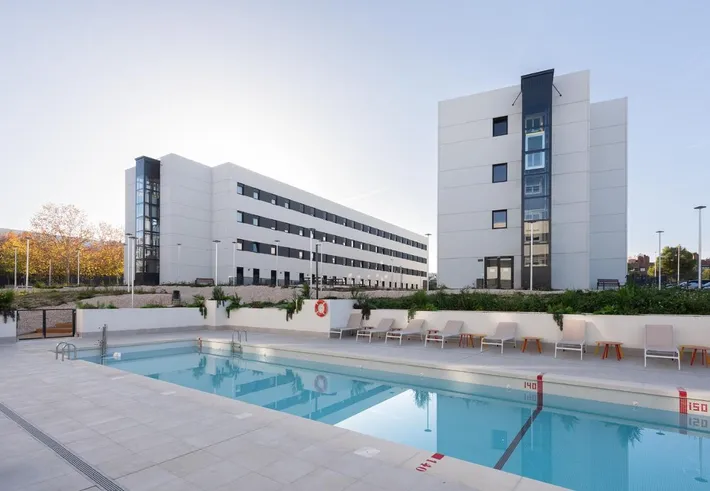 Hotel para 2 personas, con jardín y vistas - 1