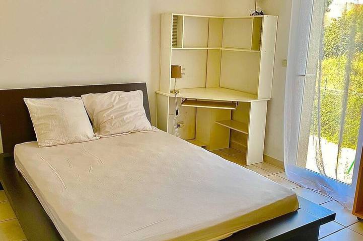 Villa pour 8 personnes, avec Terrasse et Jardin à L'Isle-sur-la-Sorgue - 4