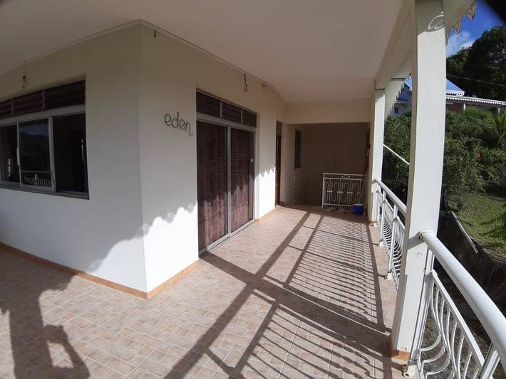 Gîte pour 5 personnes, avec balcon et jardin
