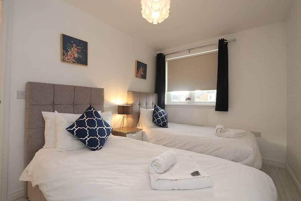 Entire apartment, Premium ground floor 2 bedroom apartment - Fast Wifi in Dunfermline, Fife region