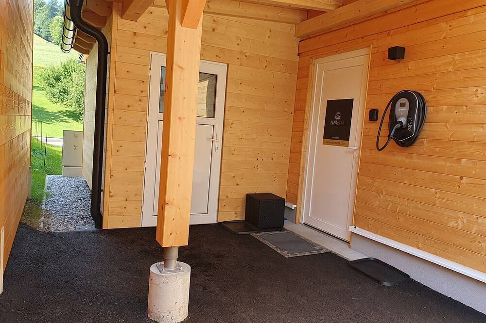 Komfortabler Luxus, Ski-in-Ski-out, Freibad, 500m von Geschäften und Restaurants in Kötschach-Mauthen, Bezirk Hermagor