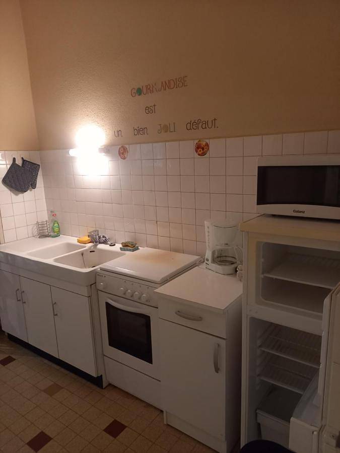 Appartement entier, One-Bedroom Apartment in Labastide-sur-Bésorgues, Parc naturel régional des Monts d'Ardèche