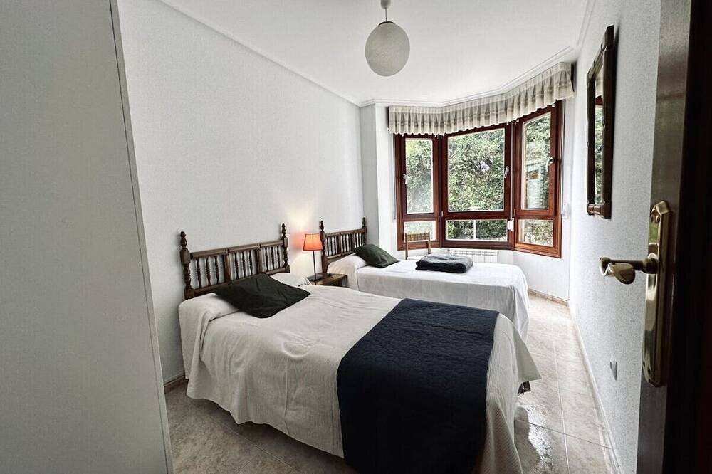 Entire apartment, Apartamento con piscina y garaje - Playa Azul 5924 in Isla, Arnuero