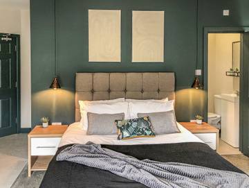 Holiday Rental for 16 People in Porthmadog, Gwynedd, Photo 1