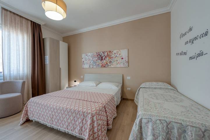 Room 'Nel Blu Dipinto Di Blu' with Shared Terrace, Wi-Fi and Air Conditioning in Squinzano, Lecce Province