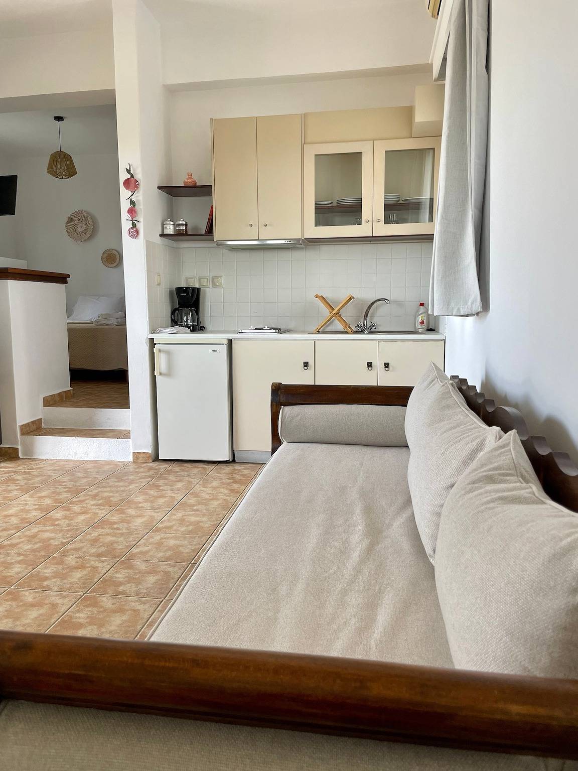 Vakantiehuis 'Kythiris Studios - Bungalow 3' met Uitzicht op Zee, Wifi en Airconditioning, foto 7