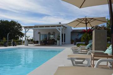 Chambre d’hôte pour 2 personnes, avec piscine ainsi que vue et jardin à Moncarapacho