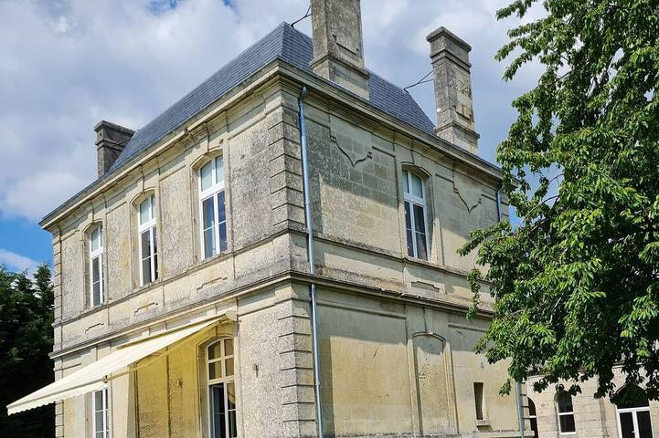 Location de vacances pour 15 personnes, avec jardin à Septmonts