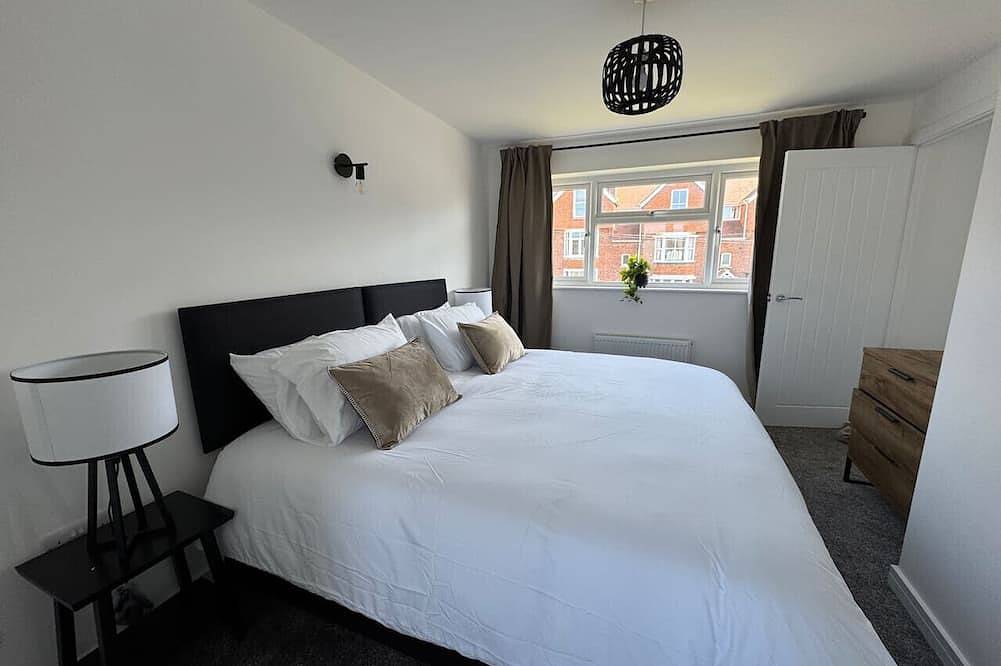 Modern & Spacious Home in Exeter in Exeter, Devon