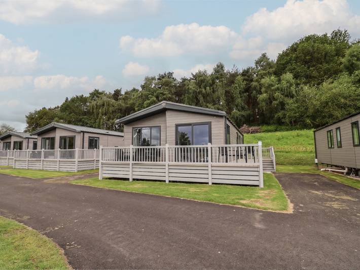 Lodge for 4 people in Delamere