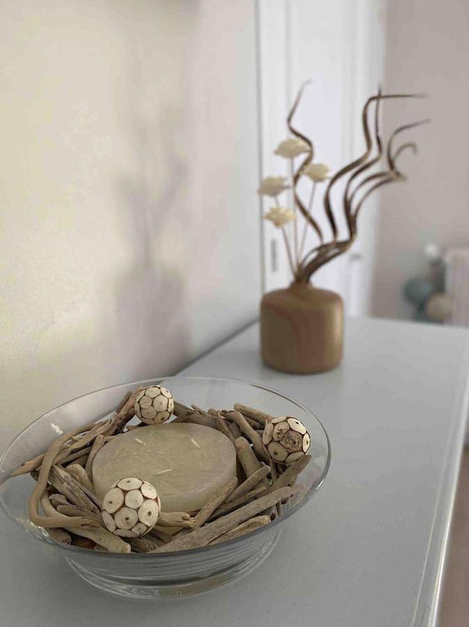 Gîte pour 2 personnes, avec jacuzzi ainsi que terrasse et jardin à Saint-Jean-du-Cardonnay - 2