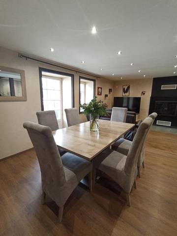 Location de vacances pour 10 personnes, avec jardin à Saint-Étienne-du-Bois