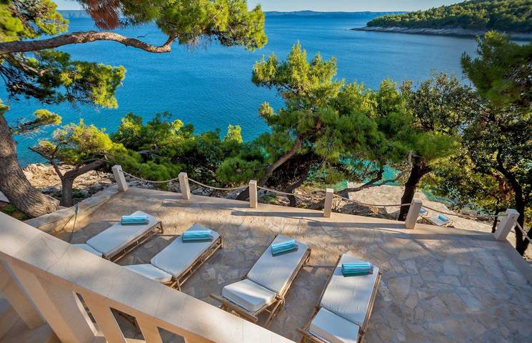 Villa pour 8 personnes, avec balcon dans Brac - 3