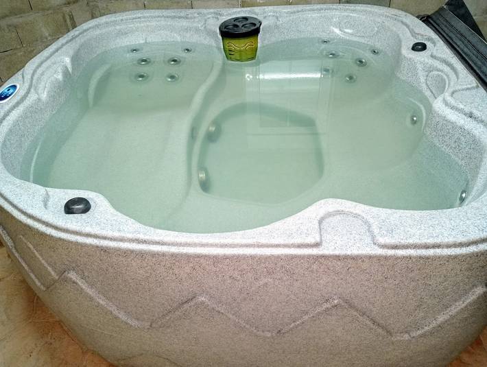 Casa rural para 38 personas, con Jacuzzi y Jardín en Uclés