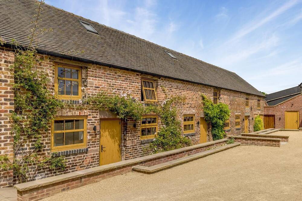 4 Bed in Stoke-on-Trent (oc-c32195) in Stoke-on-Trent, Midlands