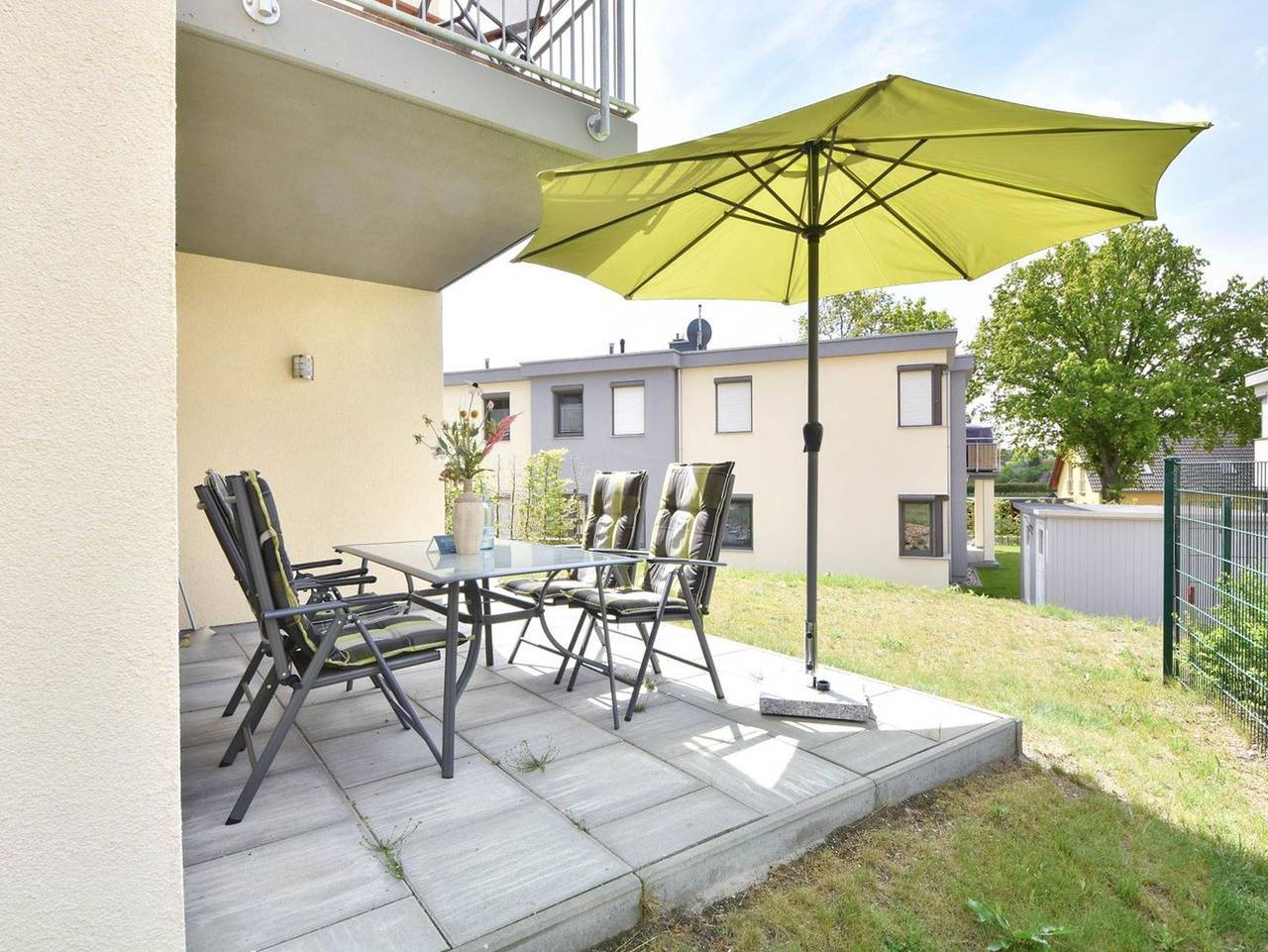 Ganze Ferienwohnung, Sonnenpark 02 - Sonnenpark 02 - Kamin und sonnige Terrasse in ruhiger Lage in Gothensee, Korswandt