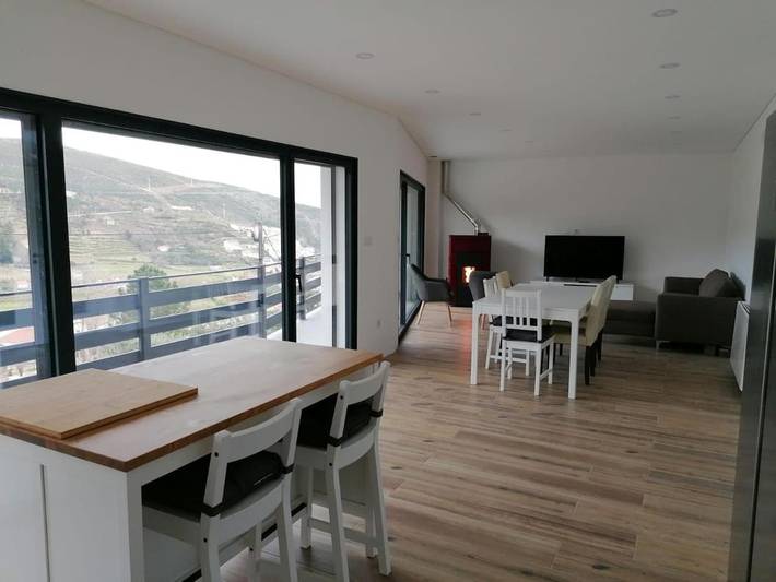 Apartamento de férias para 7 pessoas, com vista e varanda em Covilhã
