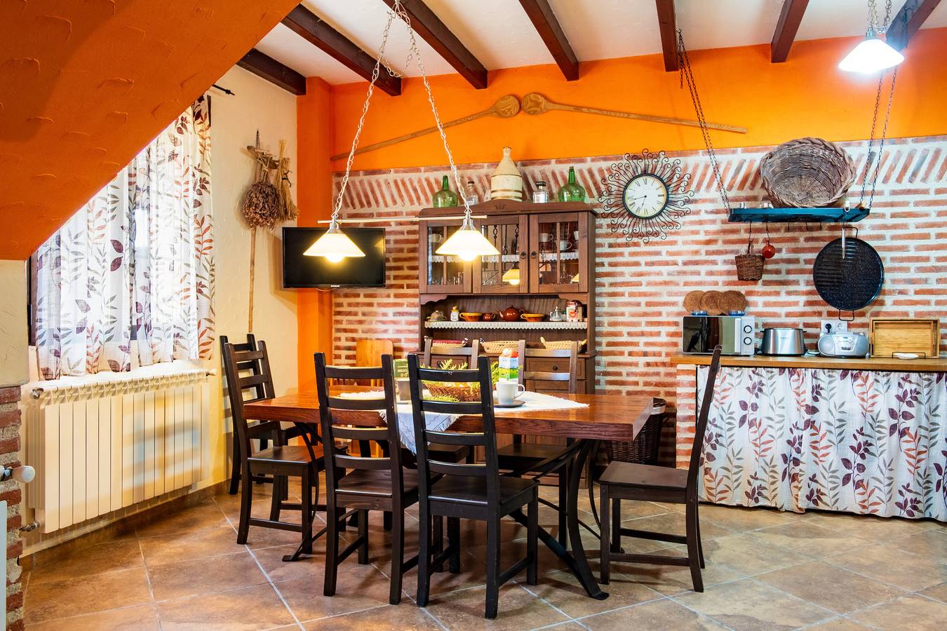 Maison de campagne "El Corral De La Antigua" avec vue sur les montagnes, terrasse privée et Wi-Fi in Province de Salamanque