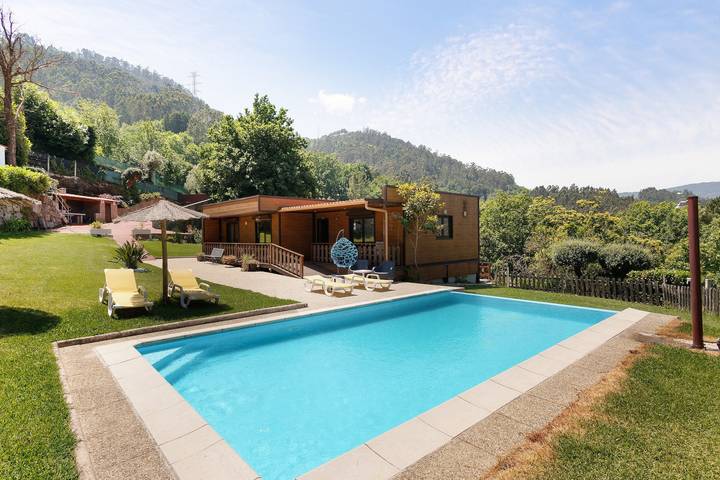 Holiday home for 4 people, with garden and lake view - 1