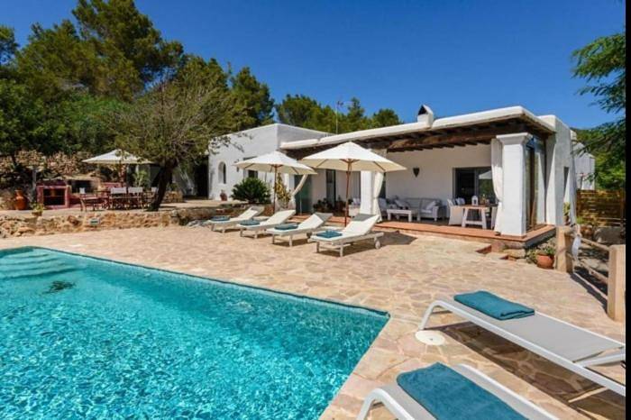 Apartamento para 8 personas, con Jacuzzi y Terraza en Cala San Vicente
