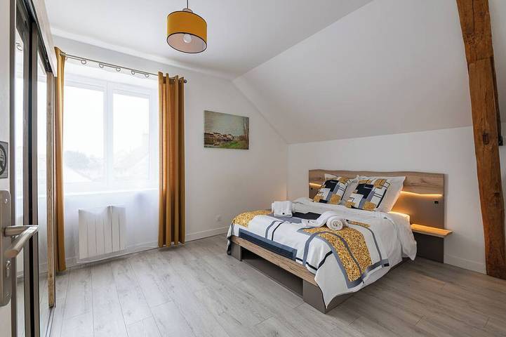 Location de vacances pour 10 personnes, avec jardin à La Grande-Paroisse - 2