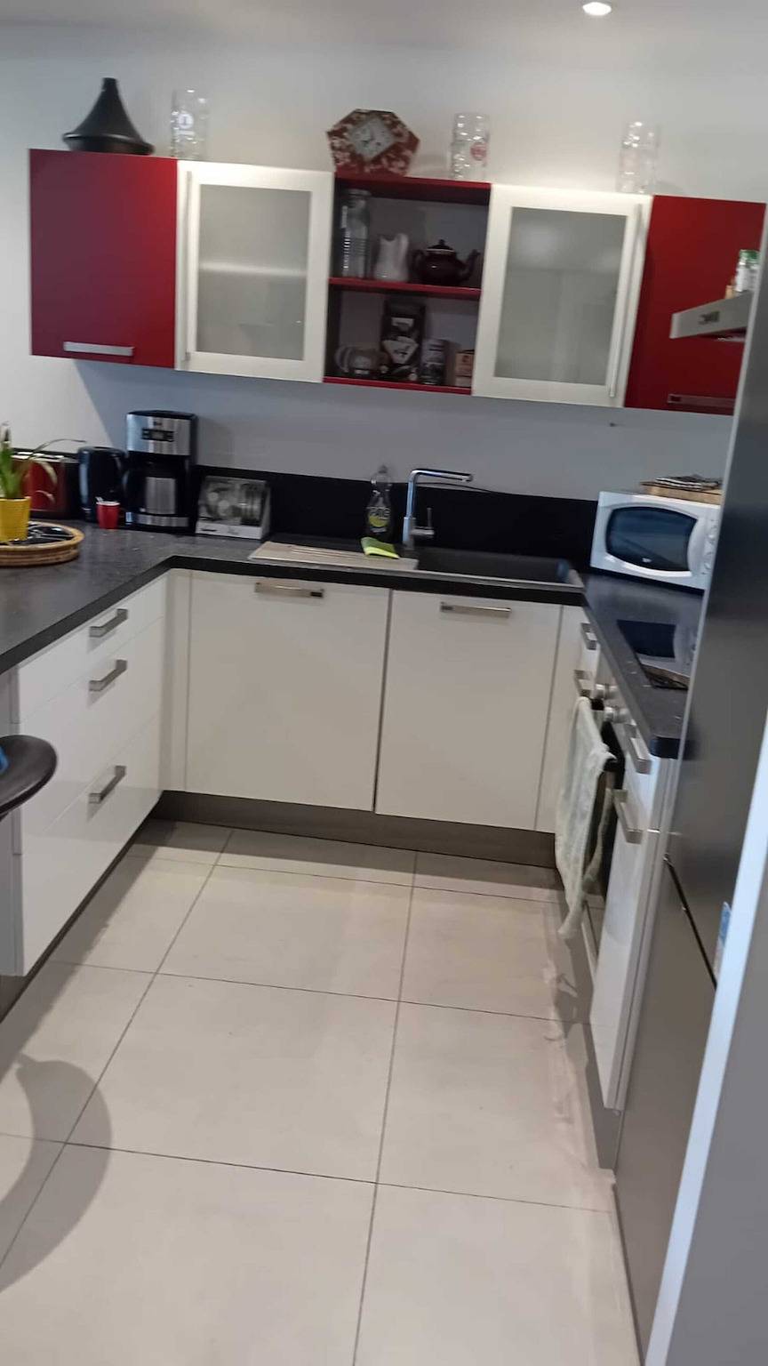 Apartamento entero, Apartamento 'Bel Appartement Spacieux' con vistas al mar, Wi-Fi y aire acondicionado in La Côte Vermeille, Port-Vendres