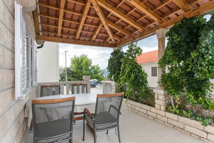 Apartament wakacyjny dla 4 osób, z Balkon/ taras w Postira