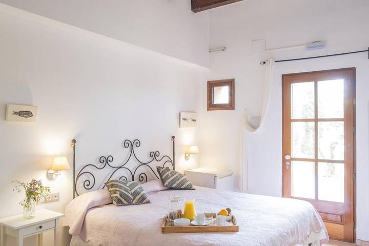Country house for 4 people, with terrace and pool as well as garden - 1