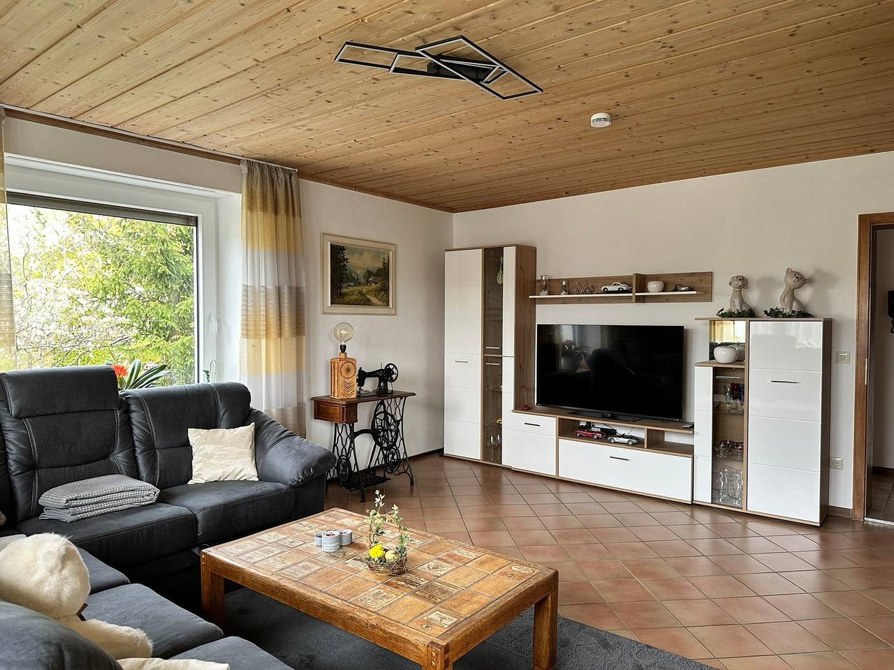 Ganze Ferienwohnung, Ferienwohnung Niedermeier im 1. Stock in Peiting, Romantische Straße