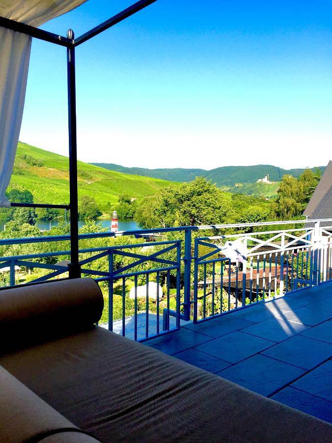 Ferienwohnung für 4 Personen, mit Ausblick und Garten sowie Seeblick - 1