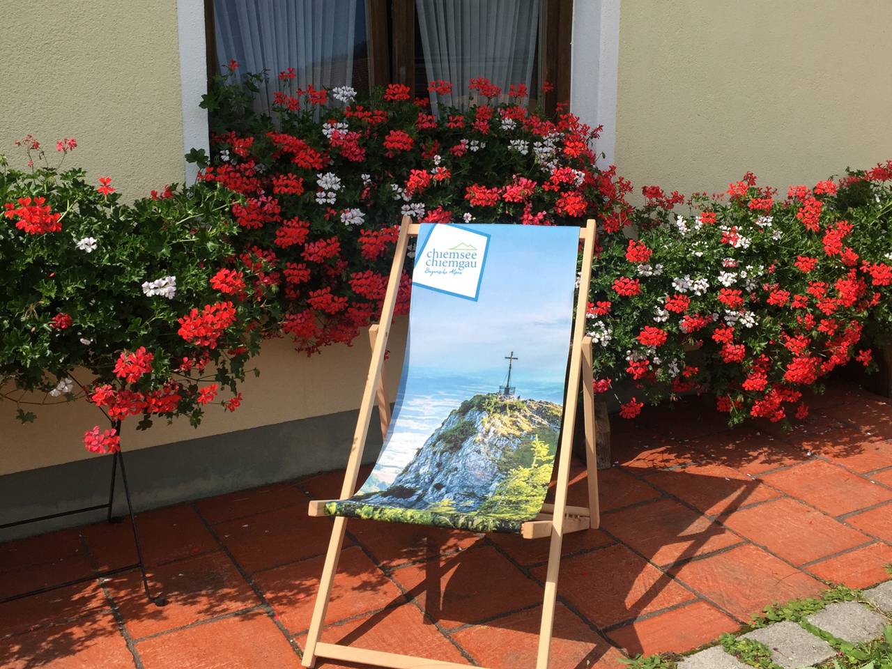 Ganze Ferienwohnung, Haus Mayerbüchler - Chiemgau Karte - Ferienwohnung Franz für 2 Personen, 1 Schlafzimmer, Terrasse, Kachelofen, 65 m² in Inzell, Bayerische Alpen