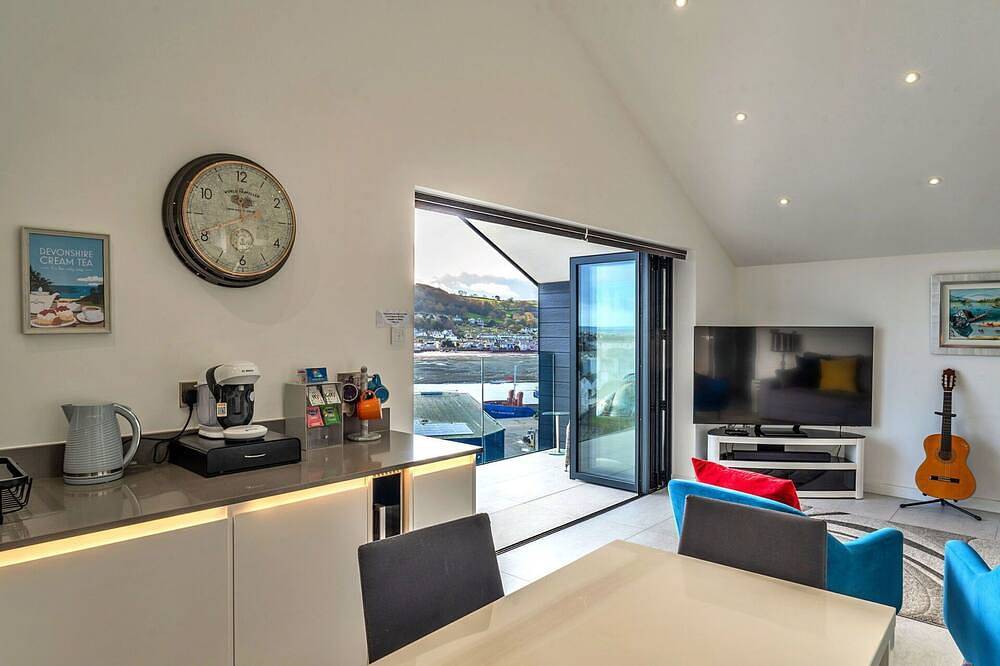 Apartment for 6 People in Teignmouth, Devon