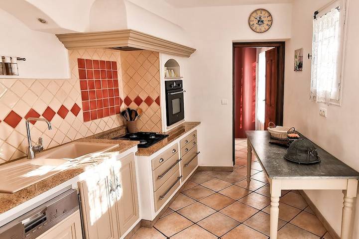 Gîte pour 12 personnes, avec jardin à Loriol-du-Comtat - 3