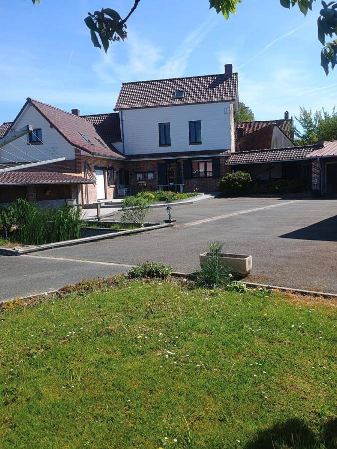 Location de vacances pour 7 personnes, avec vue et jardin, animaux acceptés à Conchy-sur-Canche