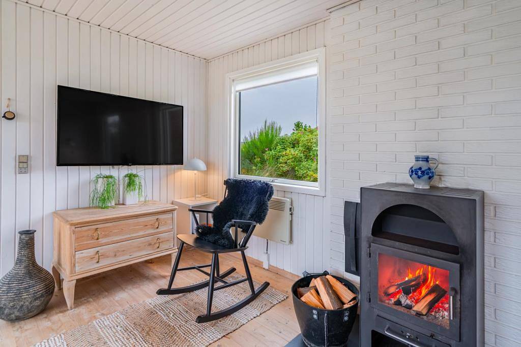 Sommerhus beliggende tæt på Vesterhavet. in Henne, Varde Region