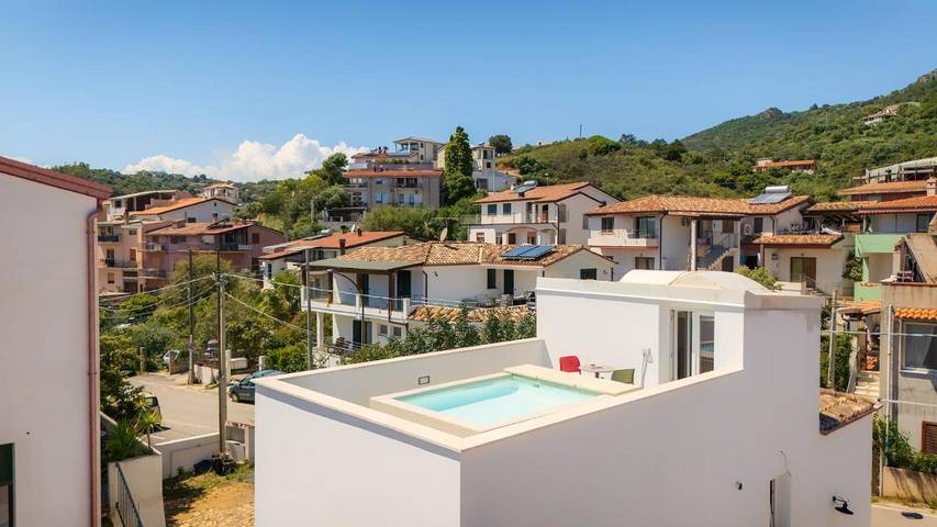 Location de vacances pour 6 personnes, avec terrasse ainsi que jacuzzi et piscine à Santa Maria Navarrese - 3