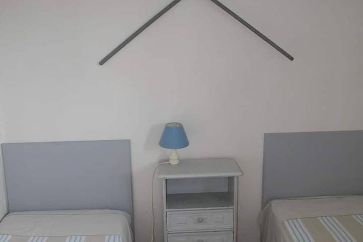 Location de vacances pour 10 personnes, avec jardin et balcon à Plozévet - 4