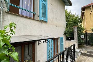 Gîte pour 4 personnes, avec terrasse, animaux acceptés à Berre-les-Alpes