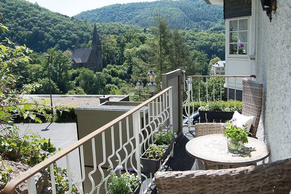 Ganze Wohnung, Hohenzollernturm - Landhaus Am Sonnenberg, Ferienwohnungen in Bad Bertrich, Traben-Trarbach und Umbegung