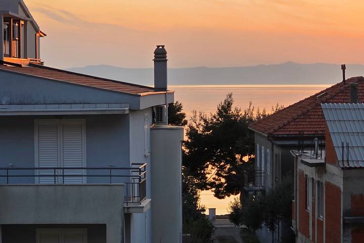 Ferienwohnung für 3 Personen, mit Balkon/Terrasse in Tucepi